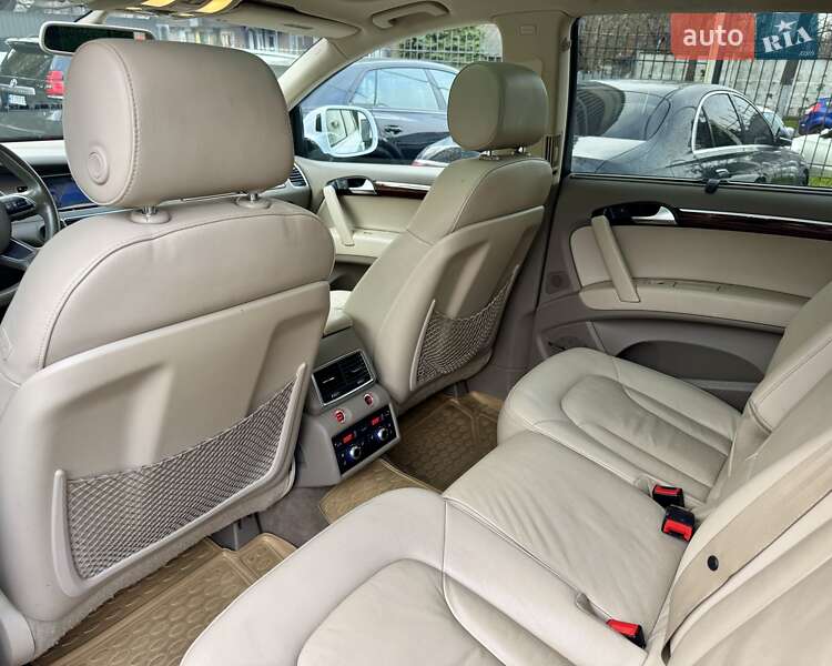Внедорожник / Кроссовер Audi Q7 2012 в Киеве