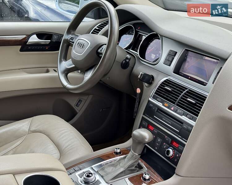 Внедорожник / Кроссовер Audi Q7 2012 в Киеве