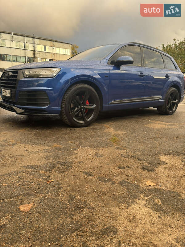 Внедорожник / Кроссовер Audi Q7 2016 в Запорожье фото 5 Внедорожник / Кроссовер Audi Q7 2016 в Запорожье