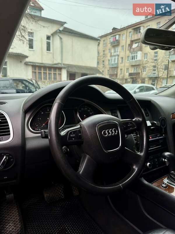 Внедорожник / Кроссовер Audi Q7 2010 в Ивано-Франковске