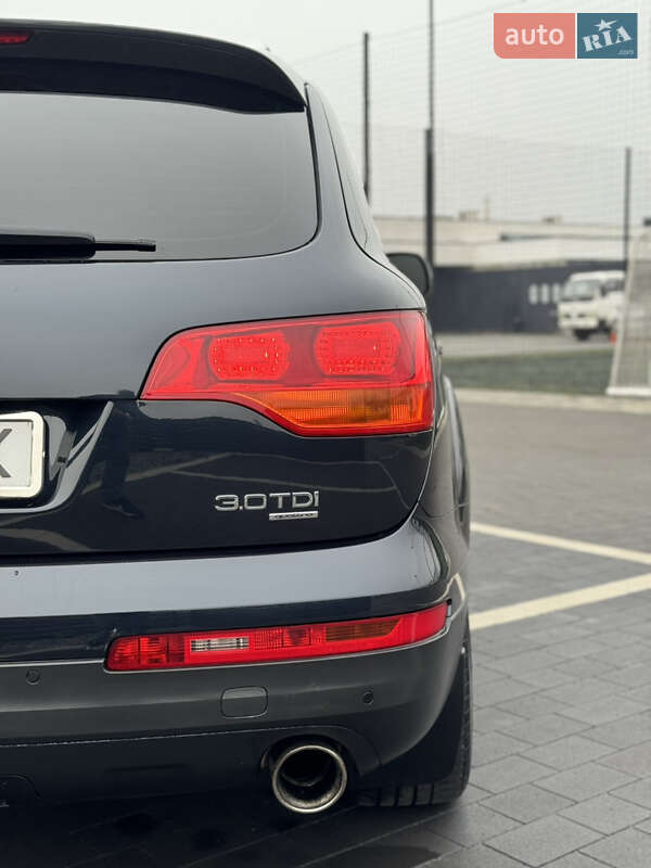 Внедорожник / Кроссовер Audi Q7 2007 в Мукачево