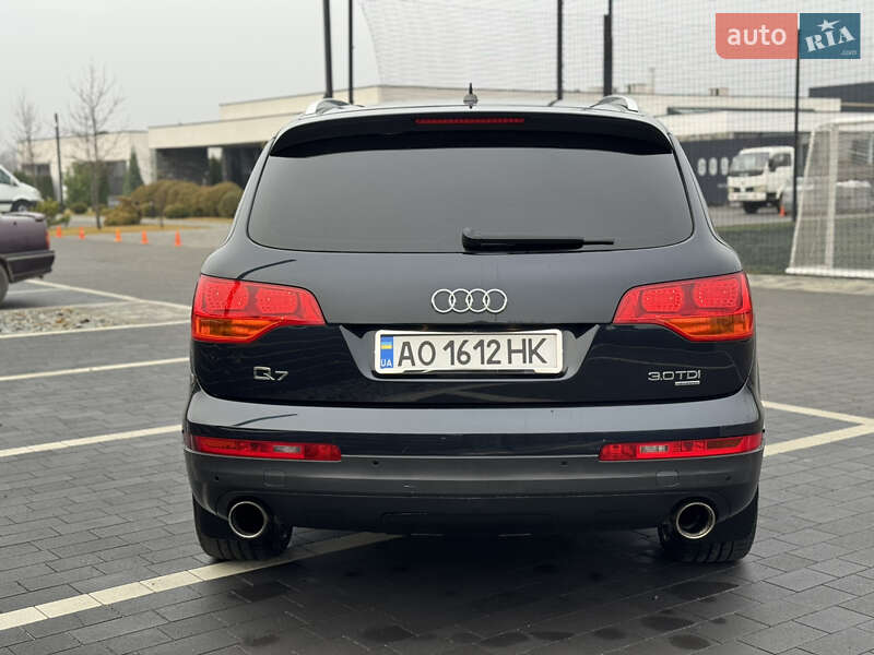 Внедорожник / Кроссовер Audi Q7 2007 в Мукачево