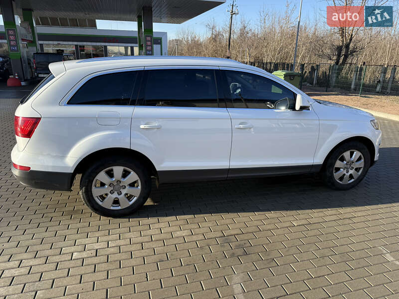 Внедорожник / Кроссовер Audi Q7 2011 в Житомире