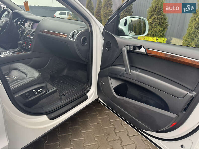 Внедорожник / Кроссовер Audi Q7 2013 в Тернополе