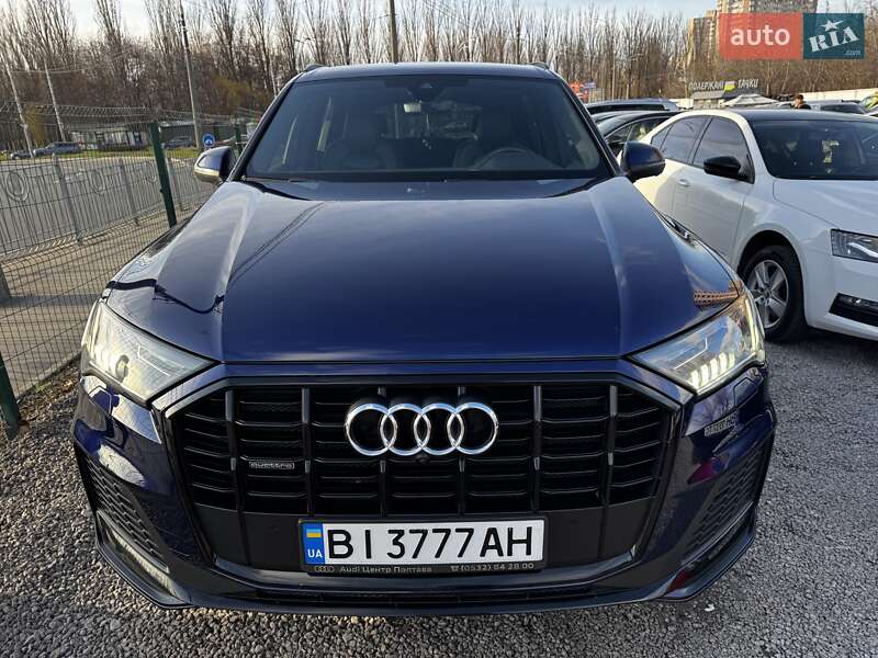 Внедорожник / Кроссовер Audi Q7 2021 в Киеве
