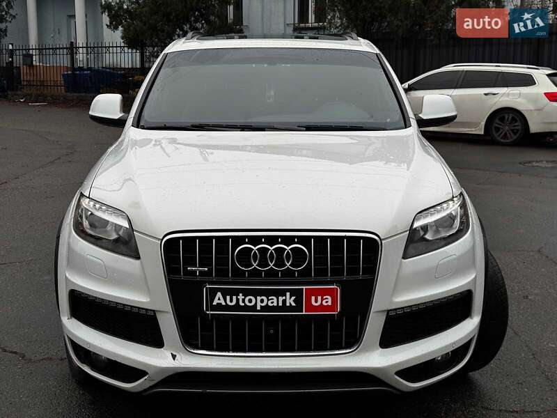 Позашляховик / Кросовер Audi Q7 2015 в Києві