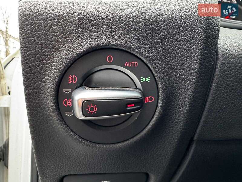 Позашляховик / Кросовер Audi Q7 2015 в Києві