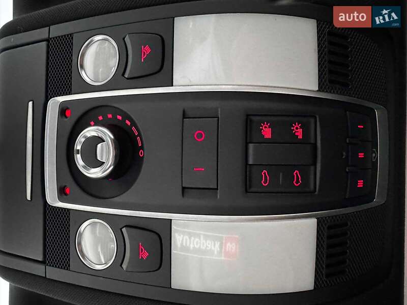 Позашляховик / Кросовер Audi Q7 2015 в Києві