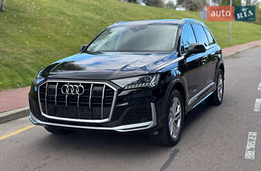 Внедорожник / Кроссовер Audi Q7 2020 в Киеве