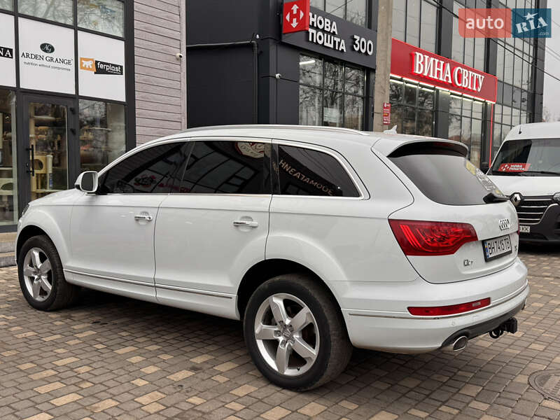 Внедорожник / Кроссовер Audi Q7 2012 в Одессе