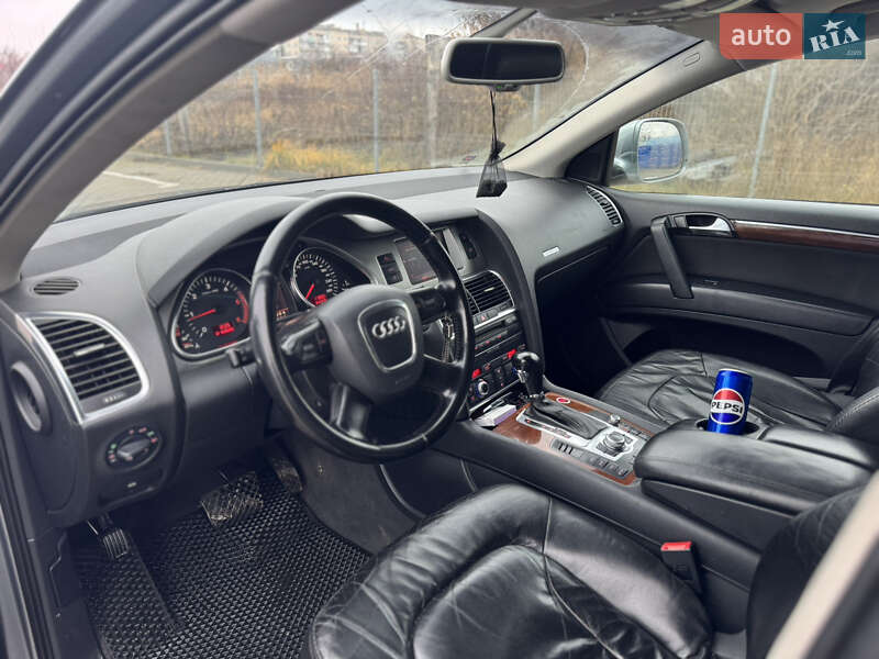 Внедорожник / Кроссовер Audi Q7 2006 в Дубно фото 33 Внедорожник / Кроссовер Audi Q7 2006 в Дубно