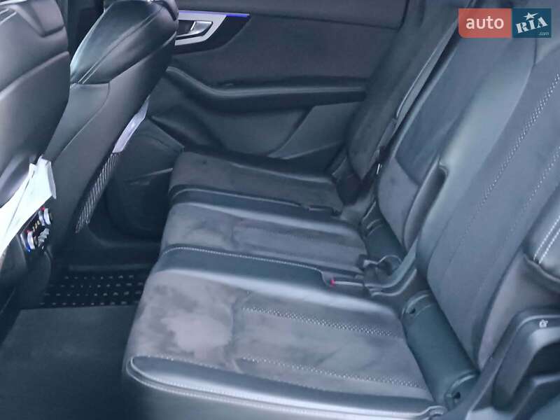 Внедорожник / Кроссовер Audi Q7 2015 в Львове