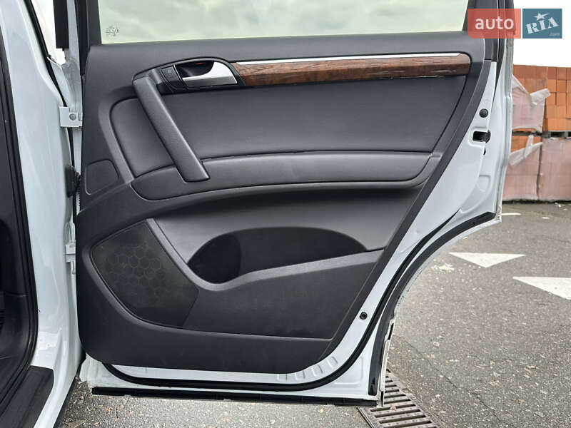 Внедорожник / Кроссовер Audi Q7 2014 в Киеве фото 29 Внедорожник / Кроссовер Audi Q7 2014 в Киеве