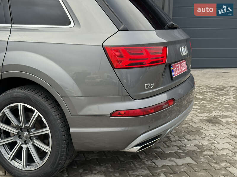 Внедорожник / Кроссовер Audi Q7 2016 в Ковеле
