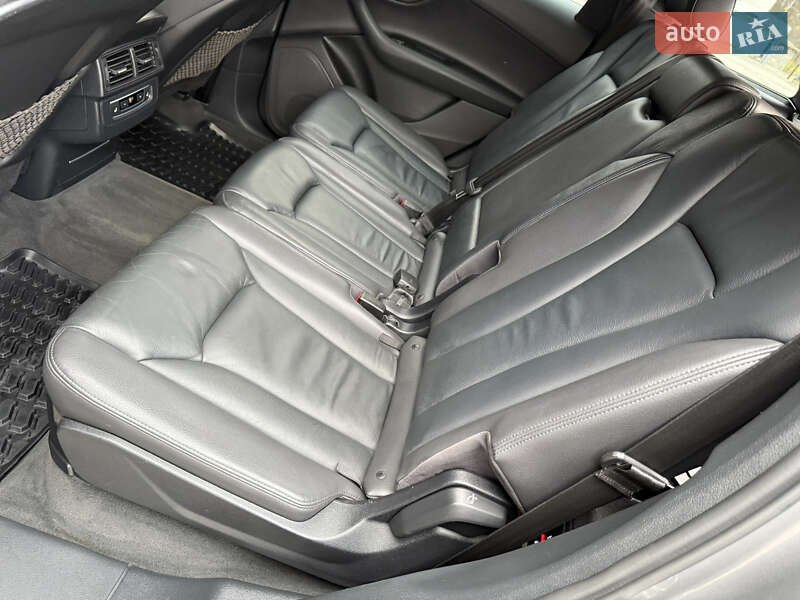 Внедорожник / Кроссовер Audi Q7 2016 в Ковеле