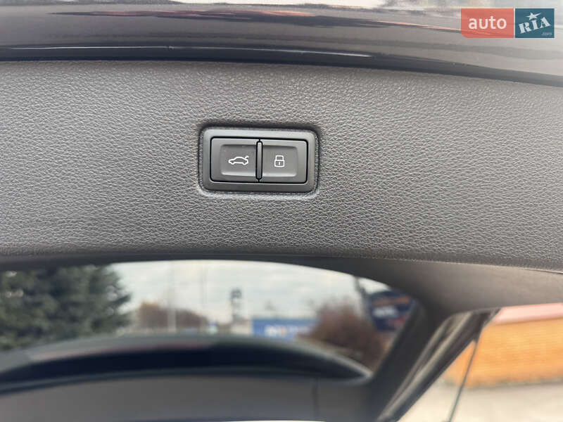 Внедорожник / Кроссовер Audi Q7 2023 в Тернополе