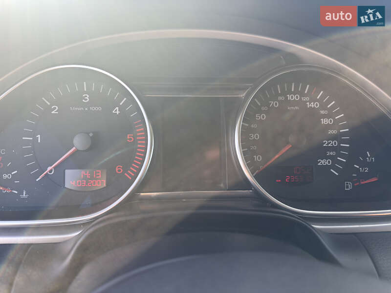 Позашляховик / Кросовер Audi Q7 2007 в Рівному