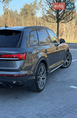 Внедорожник / Кроссовер Audi Q7 2021 в Киеве
