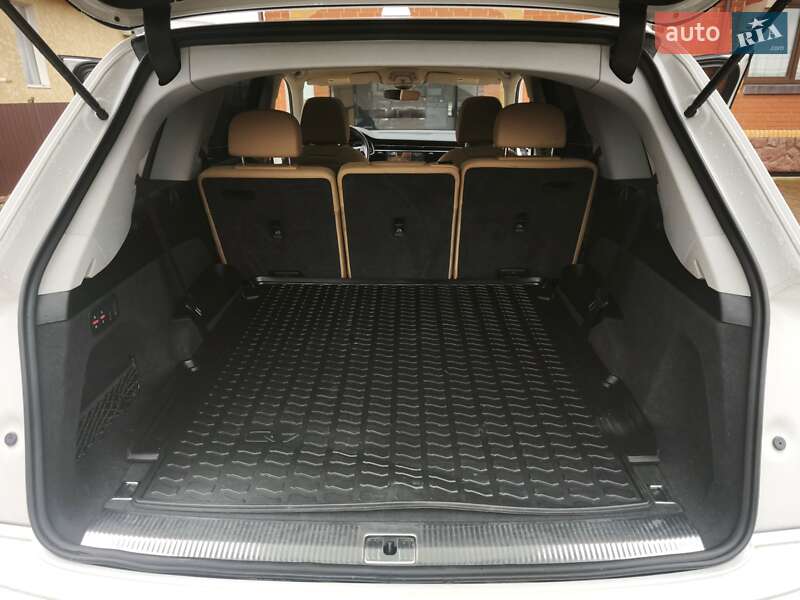Внедорожник / Кроссовер Audi Q7 2020 в Тернополе фото 26 Внедорожник / Кроссовер Audi Q7 2020 в Тернополе