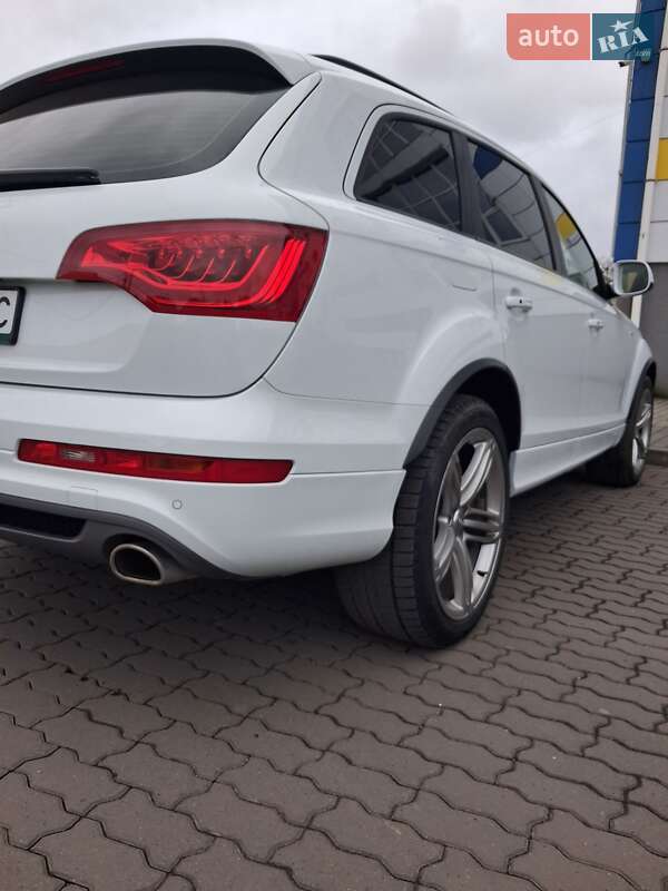 Внедорожник / Кроссовер Audi Q7 2014 в Хмельницком