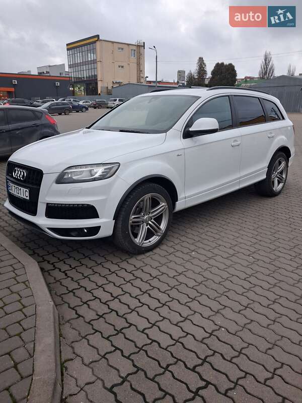 Внедорожник / Кроссовер Audi Q7 2014 в Хмельницком