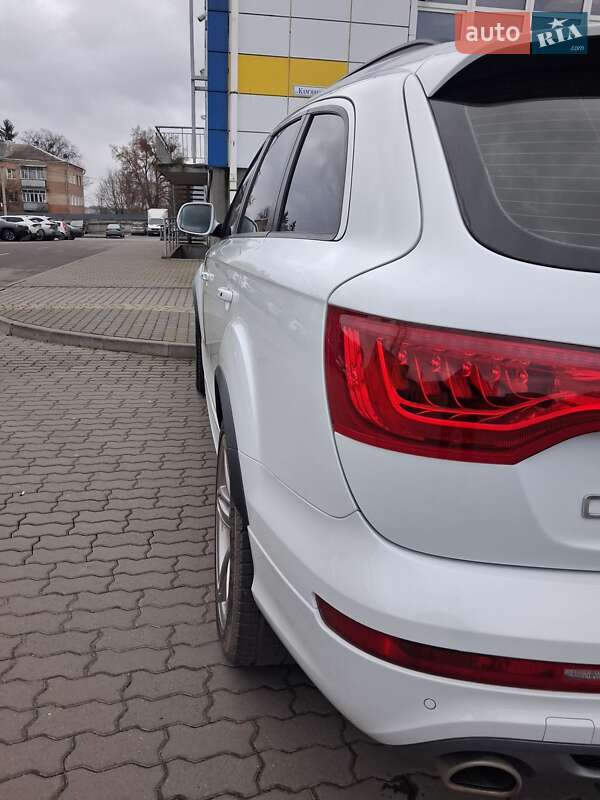 Внедорожник / Кроссовер Audi Q7 2014 в Хмельницком