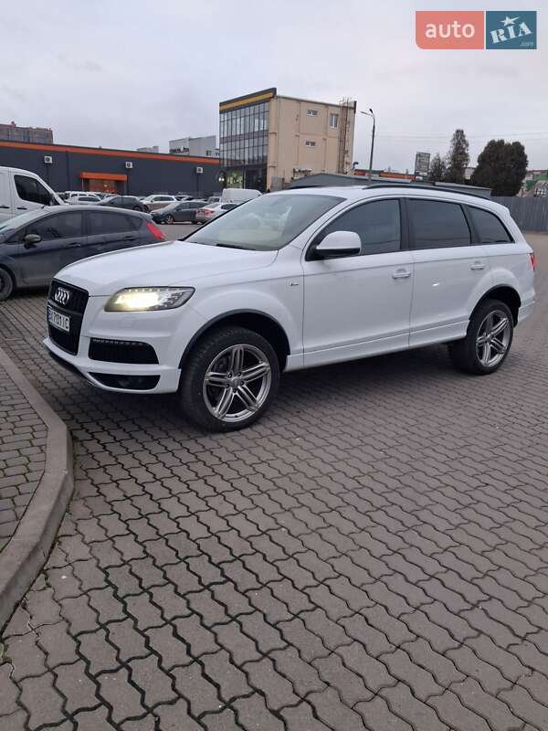 Внедорожник / Кроссовер Audi Q7 2014 в Хмельницком