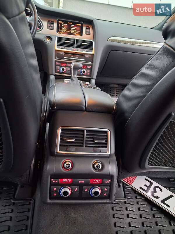 Внедорожник / Кроссовер Audi Q7 2014 в Хмельницком