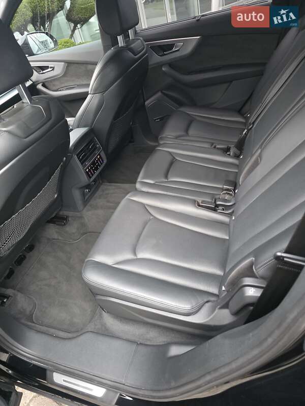 Внедорожник / Кроссовер Audi Q7 2020 в Луцке