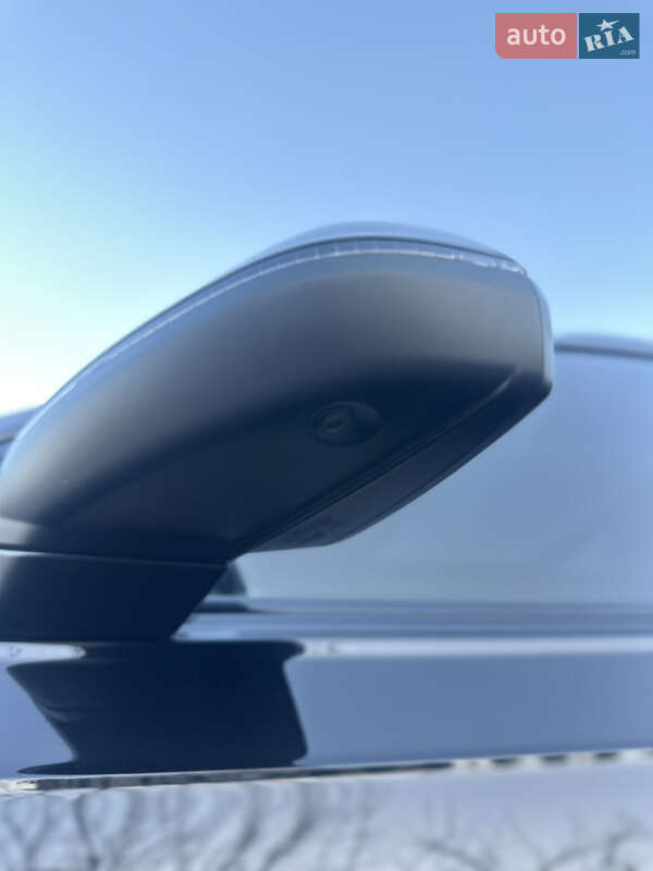 Внедорожник / Кроссовер Audi Q7 2016 в Киеве