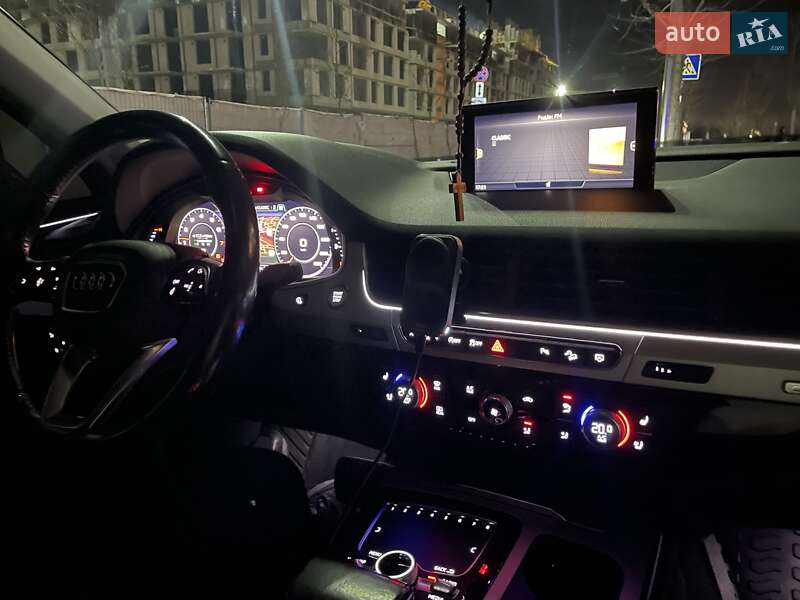 Внедорожник / Кроссовер Audi Q7 2017 в Киеве фото 16 Внедорожник / Кроссовер Audi Q7 2017 в Киеве