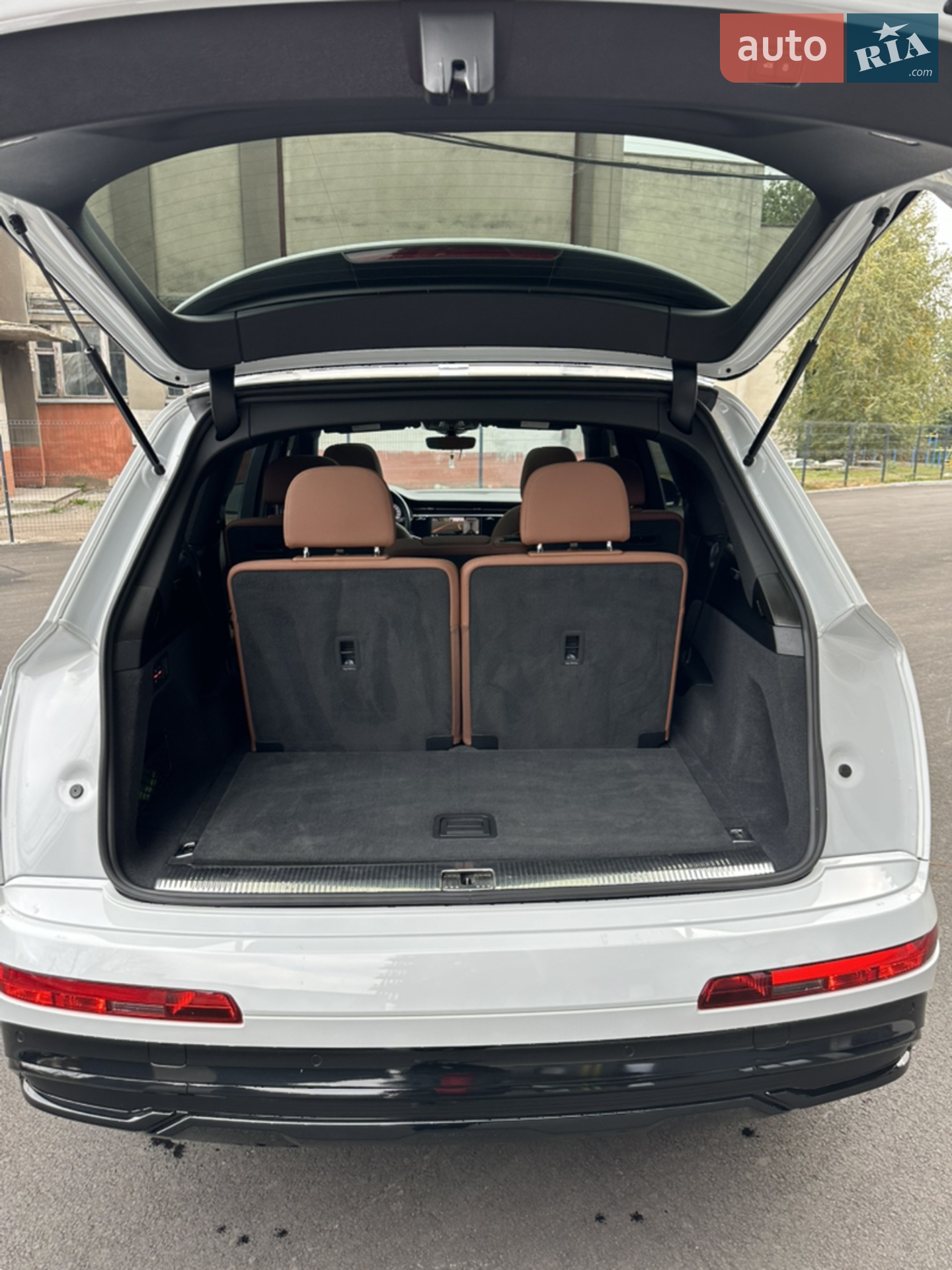 2021 Audi Q7 - мініатюра 18