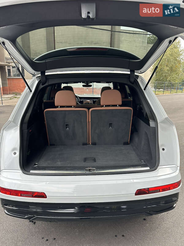 Внедорожник / Кроссовер Audi Q7 2021 в Фастове