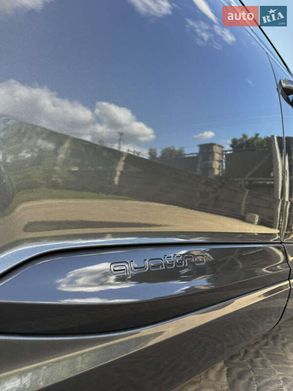 Внедорожник / Кроссовер Audi Q7 2018 в Владимирце