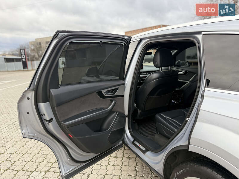 Внедорожник / Кроссовер Audi Q7 2016 в Черновцах фото 40 Внедорожник / Кроссовер Audi Q7 2016 в Черновцах