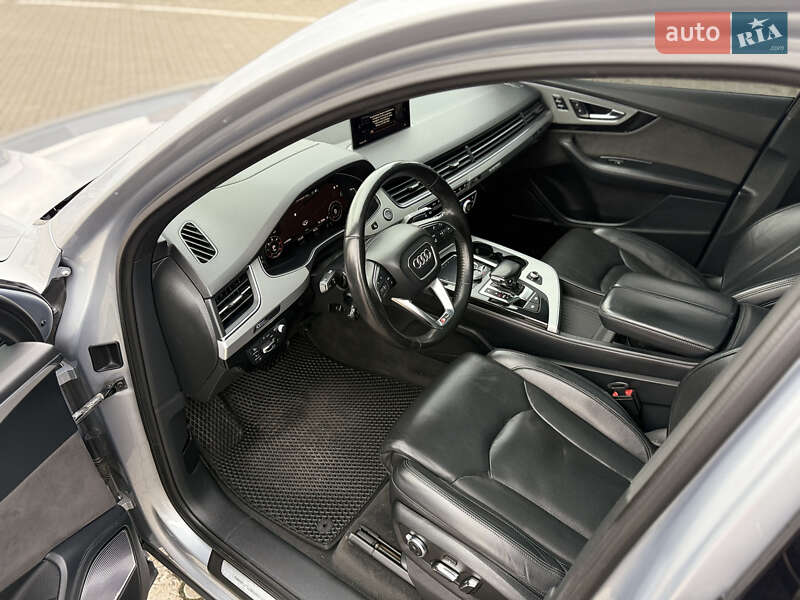 Внедорожник / Кроссовер Audi Q7 2016 в Черновцах фото 58 Внедорожник / Кроссовер Audi Q7 2016 в Черновцах