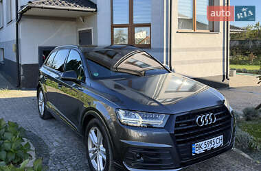 Внедорожник / Кроссовер Audi Q7 2018 в Владимирце