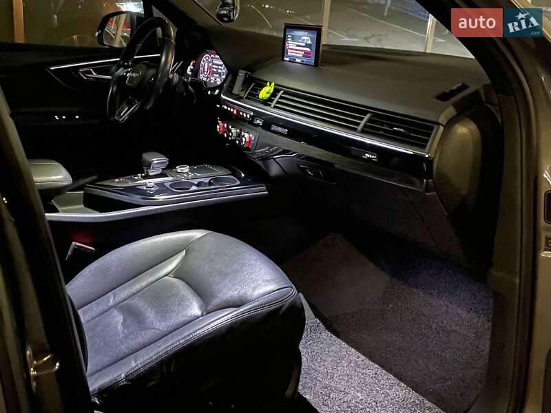 Внедорожник / Кроссовер Audi Q7 2017 в Киеве фото 9 Внедорожник / Кроссовер Audi Q7 2017 в Киеве