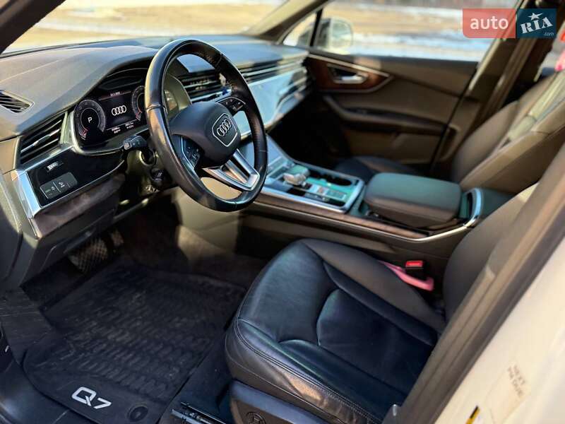 Внедорожник / Кроссовер Audi Q7 2020 в Ровно фото 23 Внедорожник / Кроссовер Audi Q7 2020 в Ровно