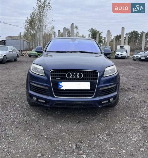 Внедорожник / Кроссовер Audi Q7 2008 в Киеве