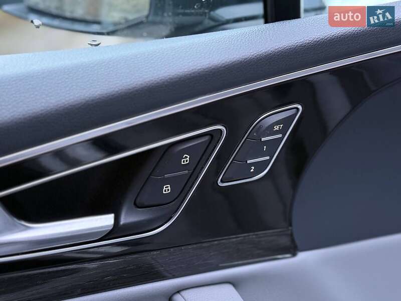 Внедорожник / Кроссовер Audi Q7 2018 в Стрые