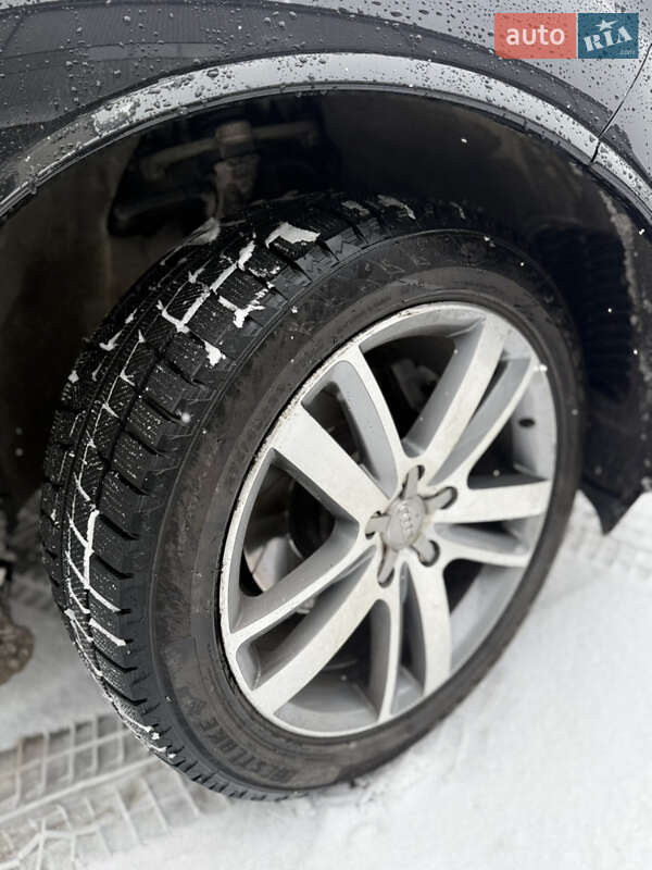 Внедорожник / Кроссовер Audi Q7 2014 в Киеве