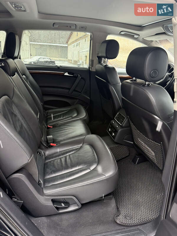 Внедорожник / Кроссовер Audi Q7 2014 в Киеве