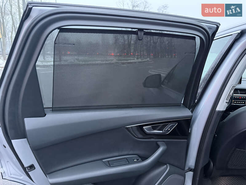 Внедорожник / Кроссовер Audi Q7 2018 в Киеве фото 13 Внедорожник / Кроссовер Audi Q7 2018 в Киеве