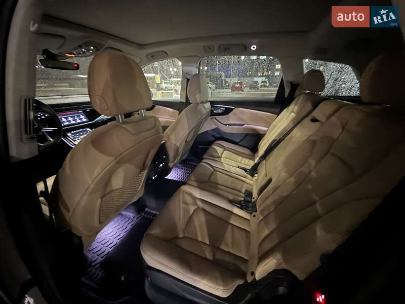 Внедорожник / Кроссовер Audi Q7 2023 в Киеве