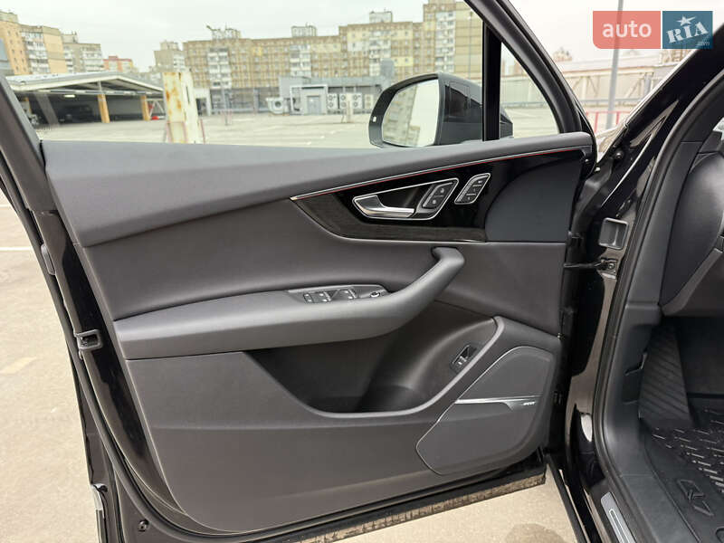 Внедорожник / Кроссовер Audi Q7 2017 в Киеве фото 50 Внедорожник / Кроссовер Audi Q7 2017 в Киеве