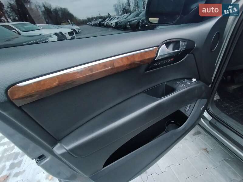 Внедорожник / Кроссовер Audi Q7 2012 в Киеве