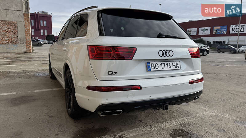 Внедорожник / Кроссовер Audi Q7 2018 в Киеве фото 12 Внедорожник / Кроссовер Audi Q7 2018 в Киеве