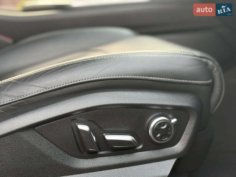 Внедорожник / Кроссовер Audi Q7 2017 в Ровно