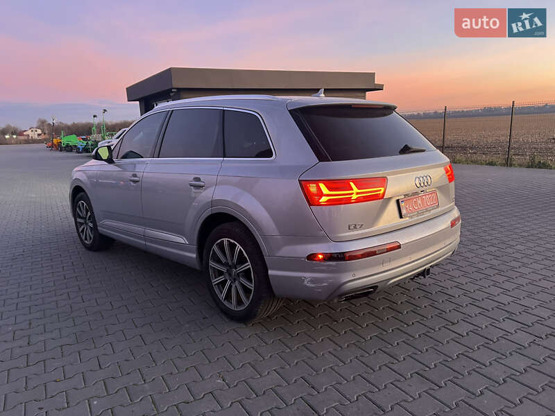 Внедорожник / Кроссовер Audi Q7 2016 в Тернополе